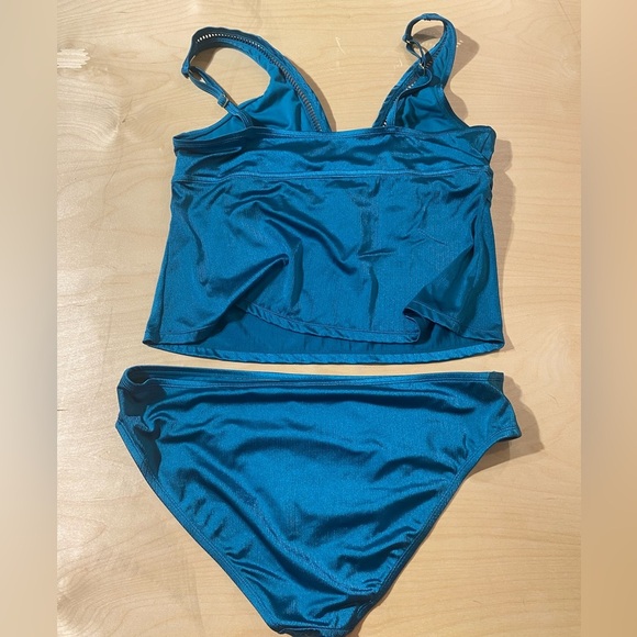 Fresh Water Two Piece Swimsuit XXL (JI) - Picture 10 of 11